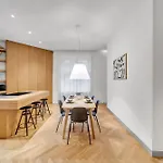 Spacious Stylish In Centre Apartment Bratislava
