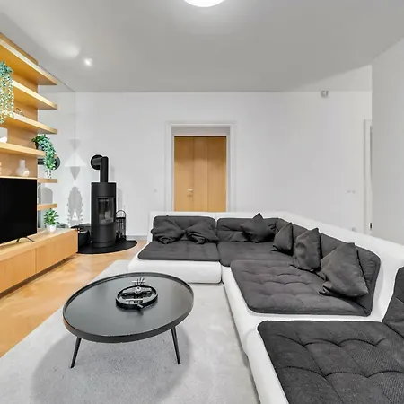 Spacious Stylish In Centre * Bratislava