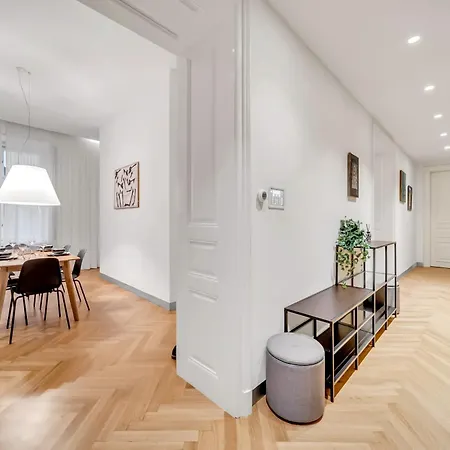 Spacious Stylish In Centre Bratislava