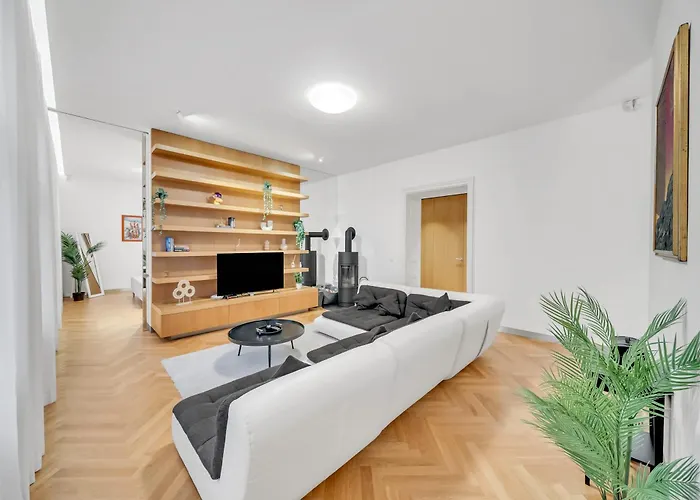 Spacious Stylish In Centre * Братислава