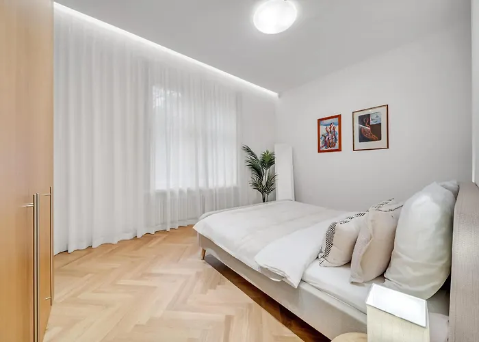 아파트 Spacious Stylish In Centre 브라티슬라바